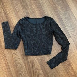 Lululemon long sleeve crop top, size 2